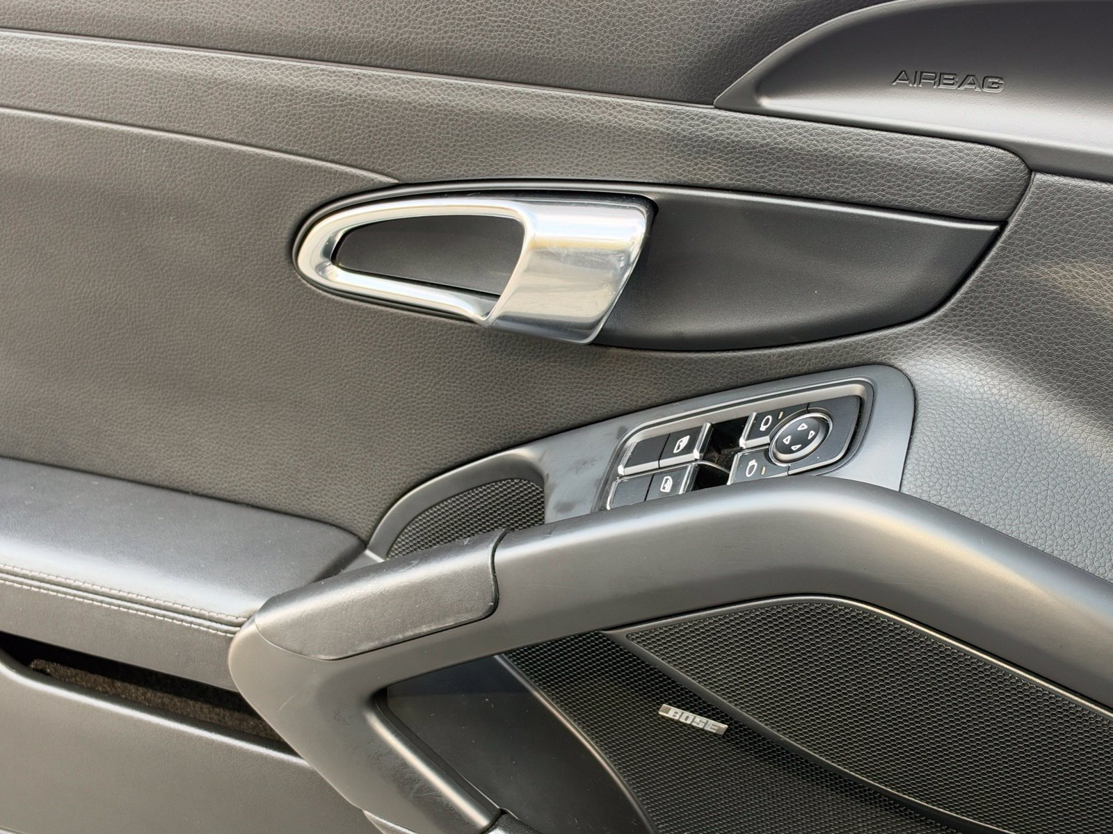 Used 2016 Porsche Boxster S RWD image 28