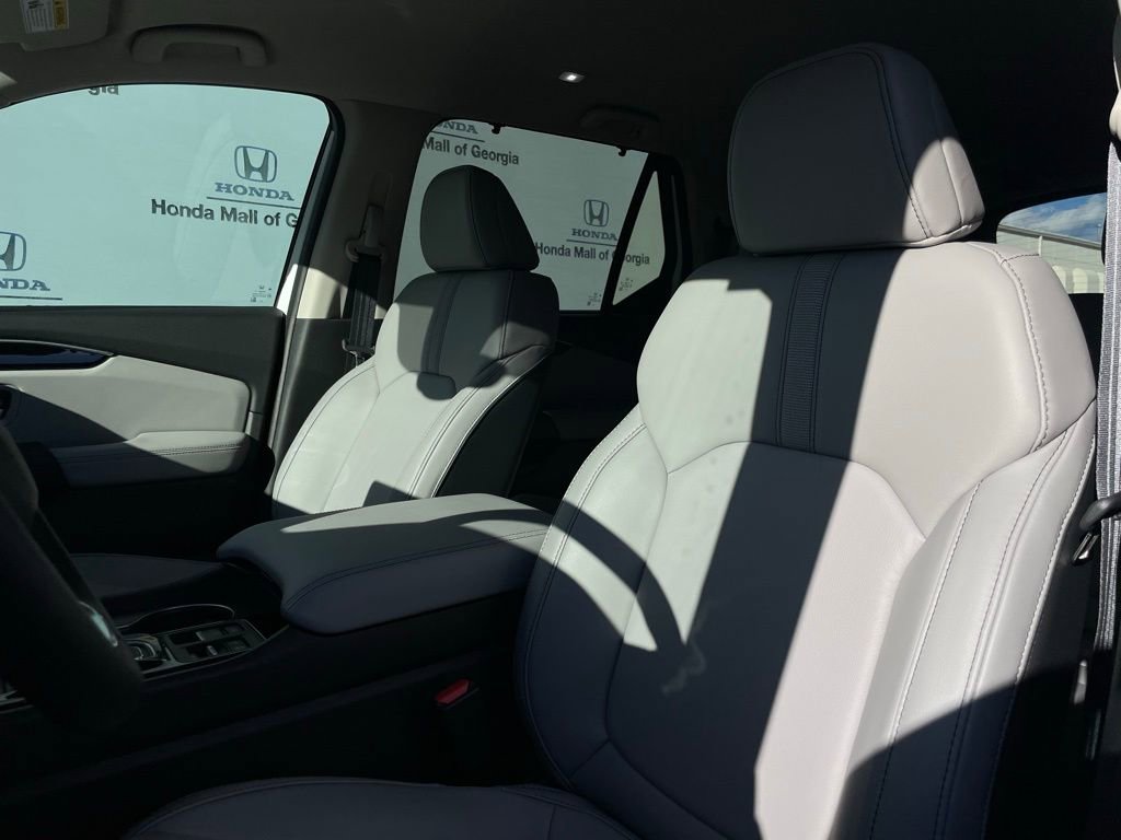 Used 2025 Honda Pilot EX-L image 26