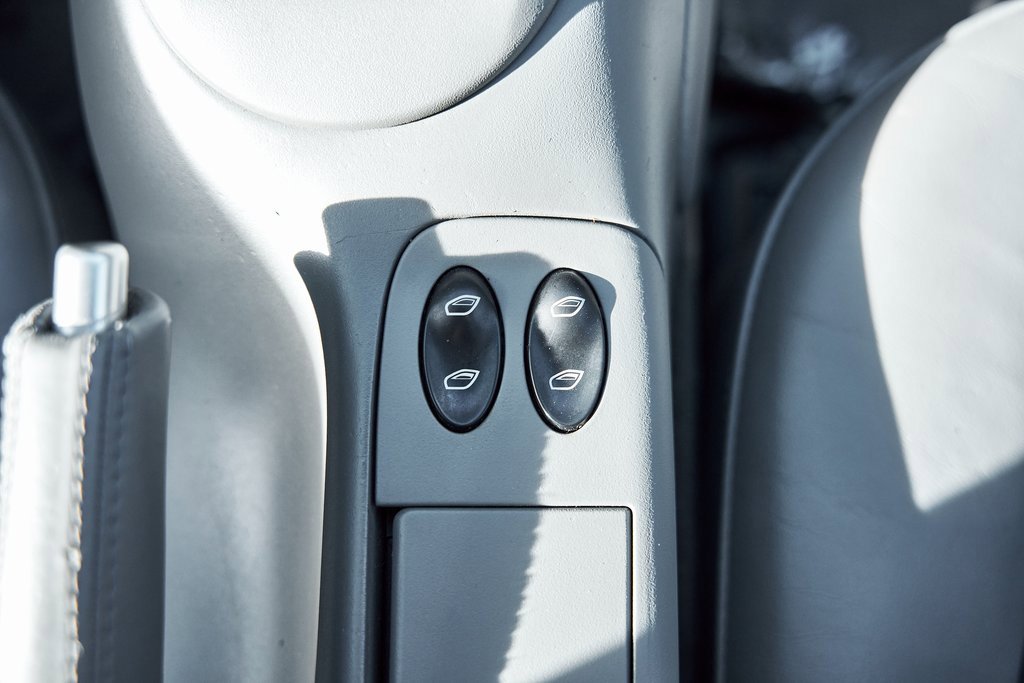 Used 2002 Porsche 911 Carrera image 59