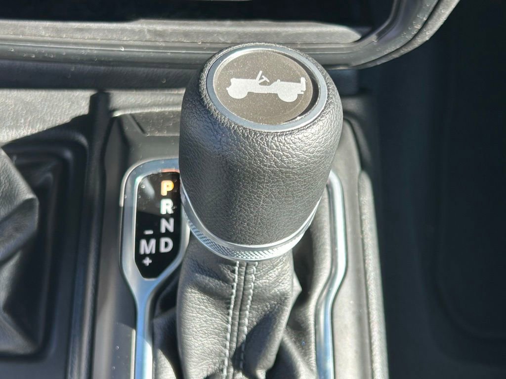 Used 2024 Jeep Wrangler Sahara image 36