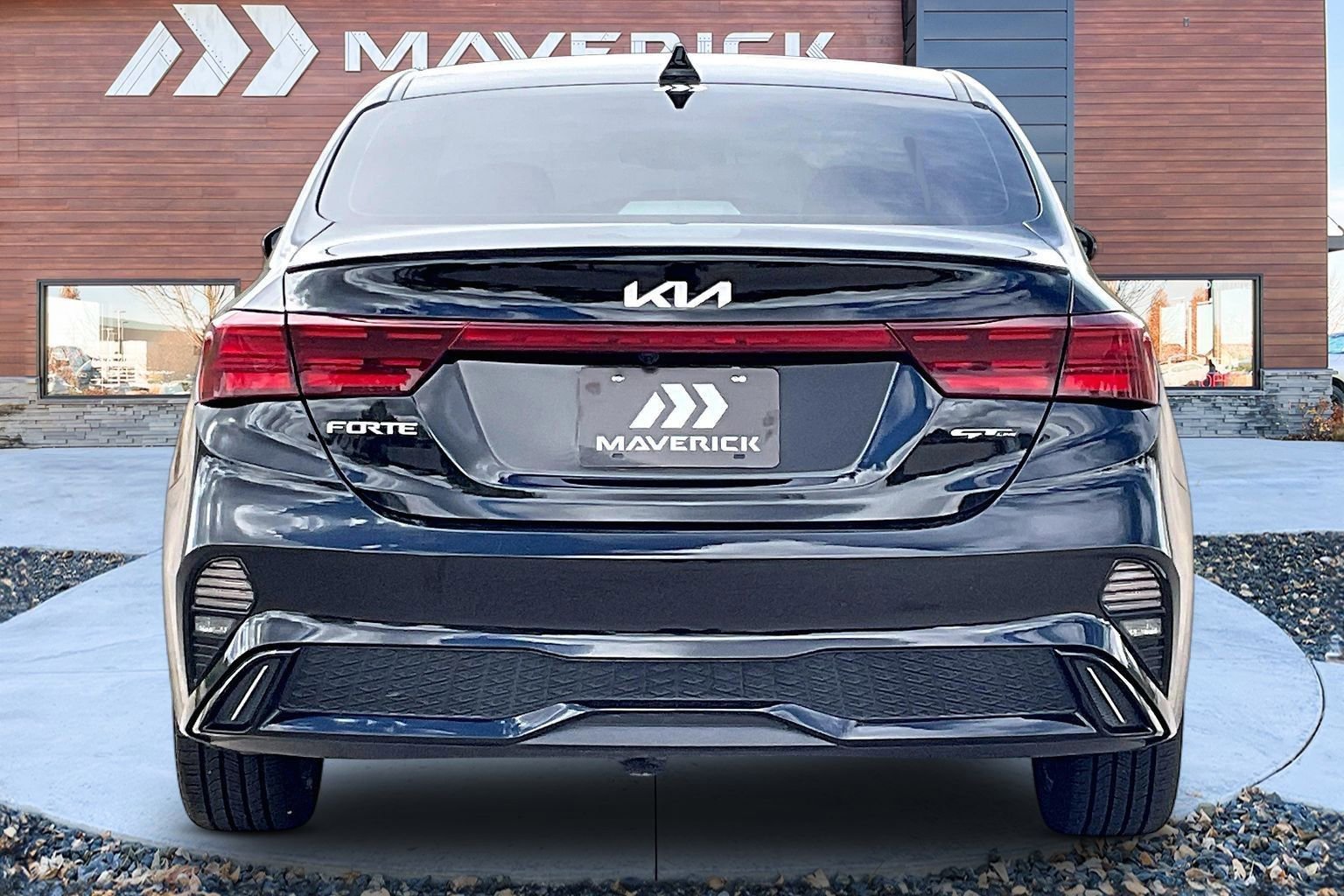 Used 2023 Kia Forte GT-Line w/ GT-Line Premium Package FWD image 6