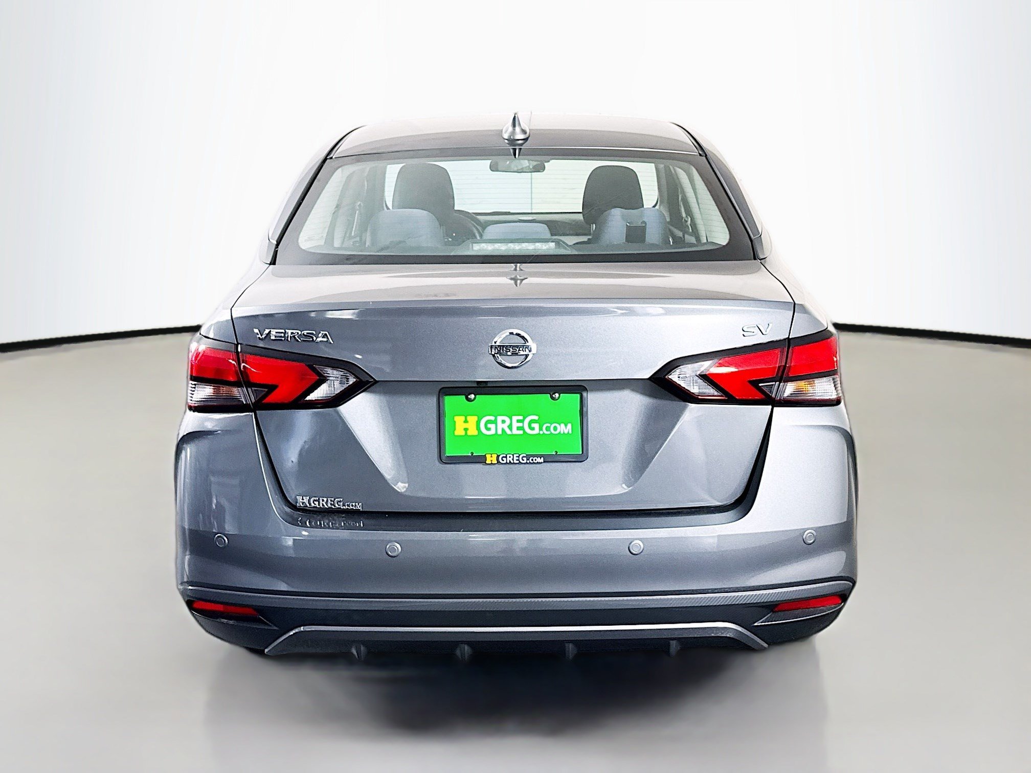 Used 2020 Nissan Versa SV FWD image 8
