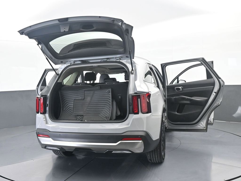 Used 2025 Kia Sorento S w/ Panoramic Sunroof Package image 38