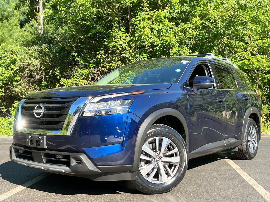 Used 2024 Nissan Pathfinder SL AWD/4WD 360° Tour