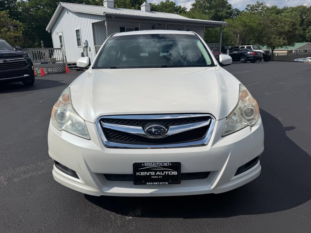 Used 2011 Subaru Legacy 2.5i Premium AWD/4WD image 2