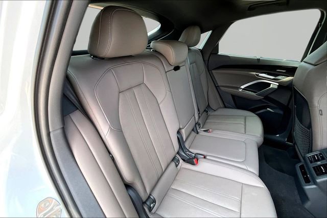 Used 2025 Audi Q5 Premium Plus w/ Premium Plus AWD/4WD image 29