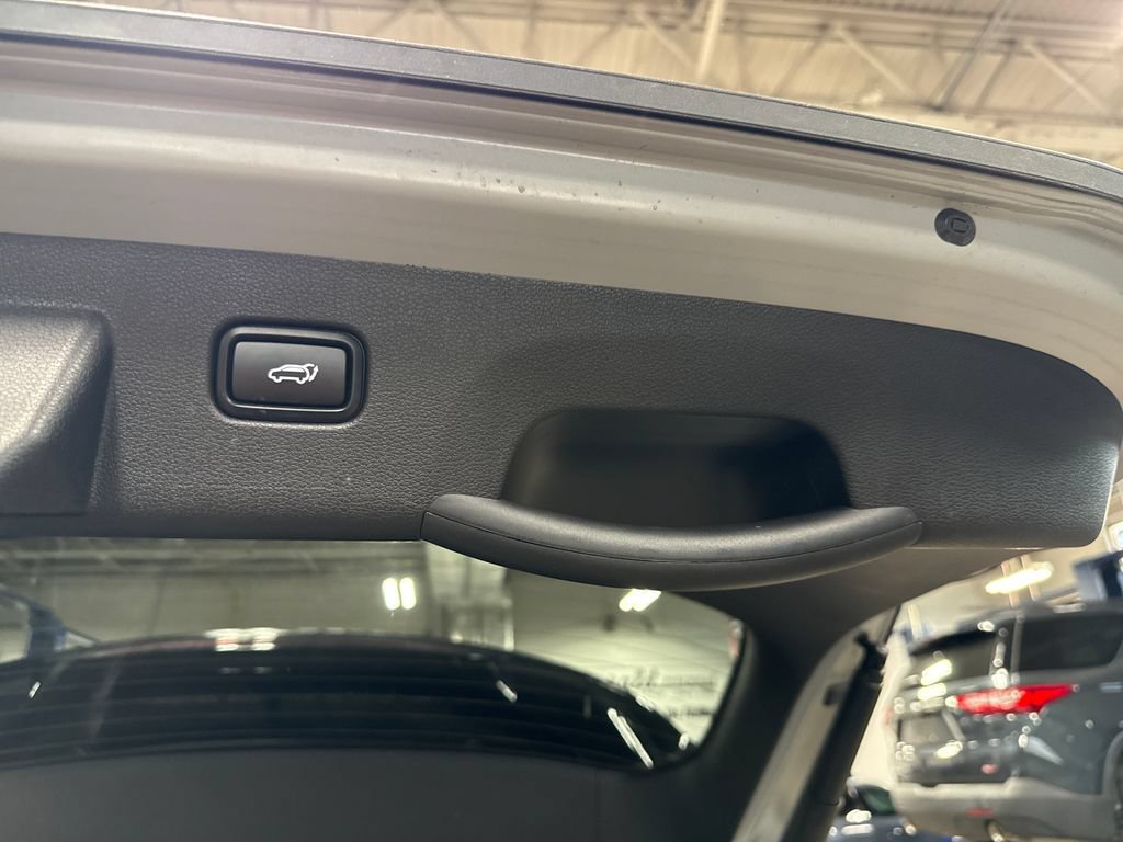 Used 2025 Kia Sportage X-Pro AWD/4WD image 13