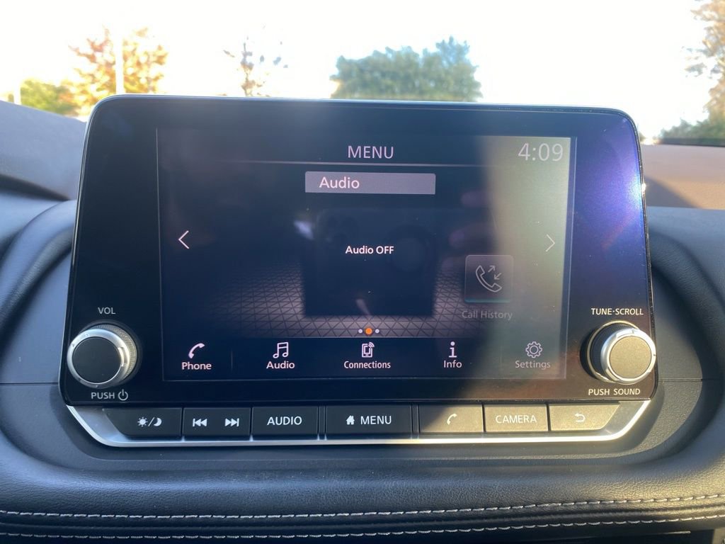 Used 2023 Nissan Rogue S image 20