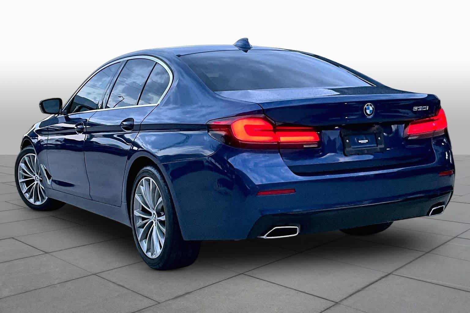 Used 2023 BMW 530i w/ Premium Package RWD image 12
