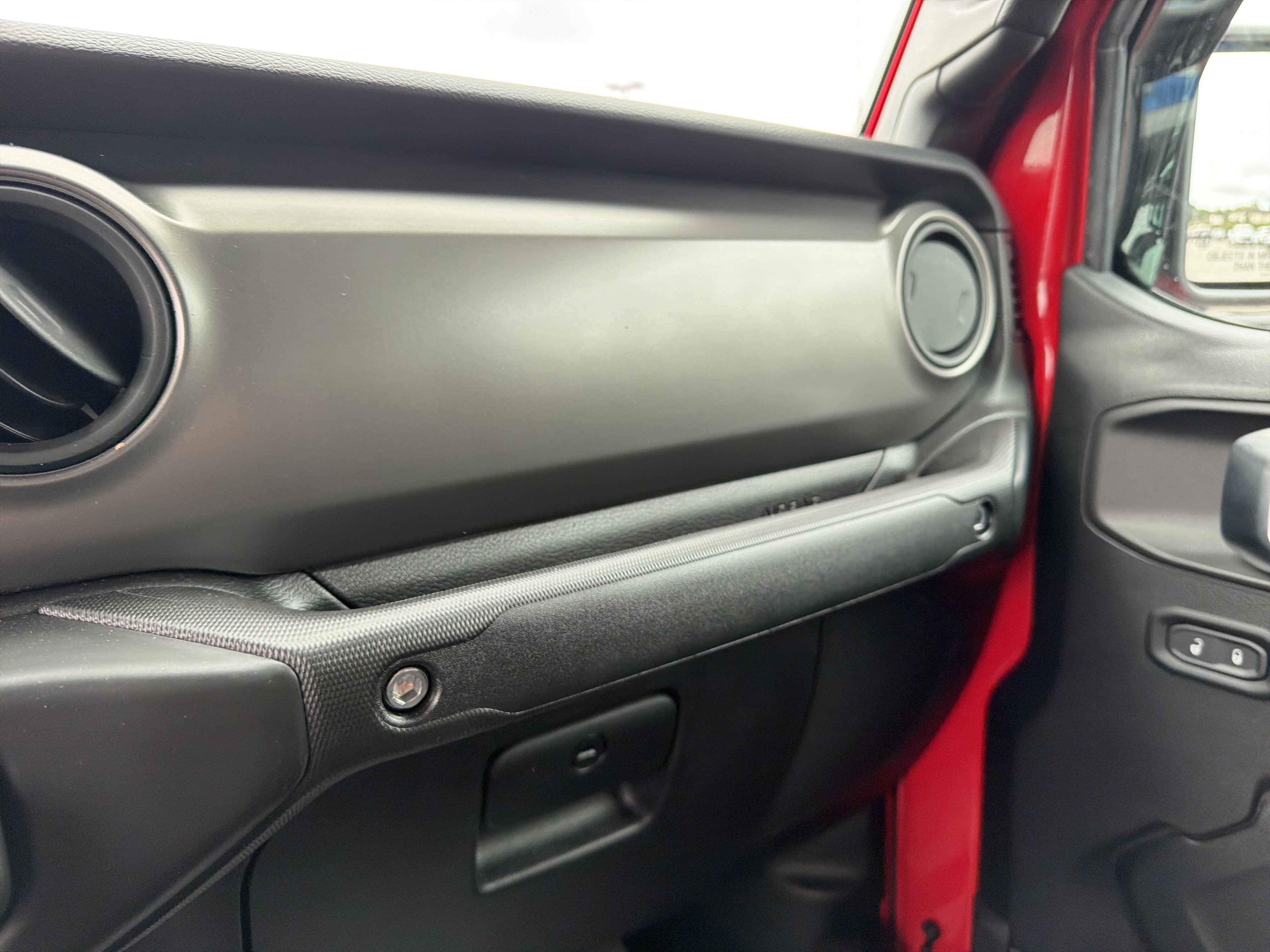 Used 2023 Jeep Gladiator Sport AWD/4WD image 24