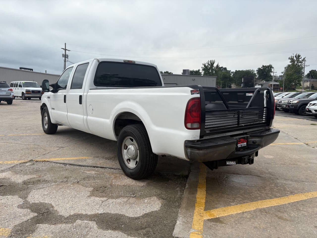 Used 2005 Ford F250 XL image 4