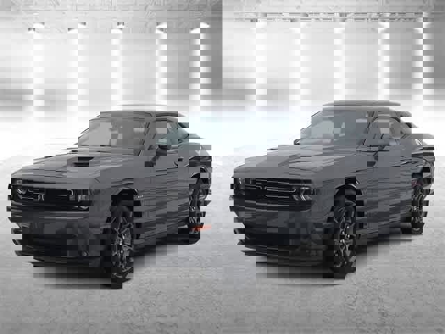 Used 2018 Dodge Challenger GT w/ Driver Convenience Group image 4