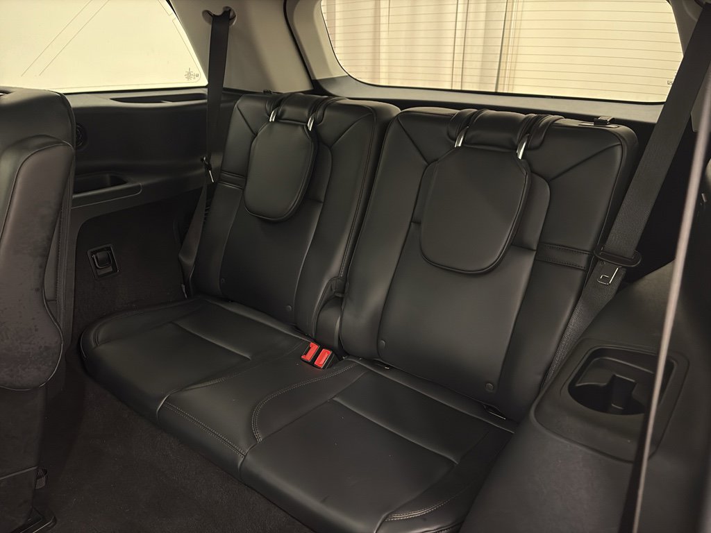 Used 2025 Lincoln Aviator AWD w/ Jet Appearance Package image 18