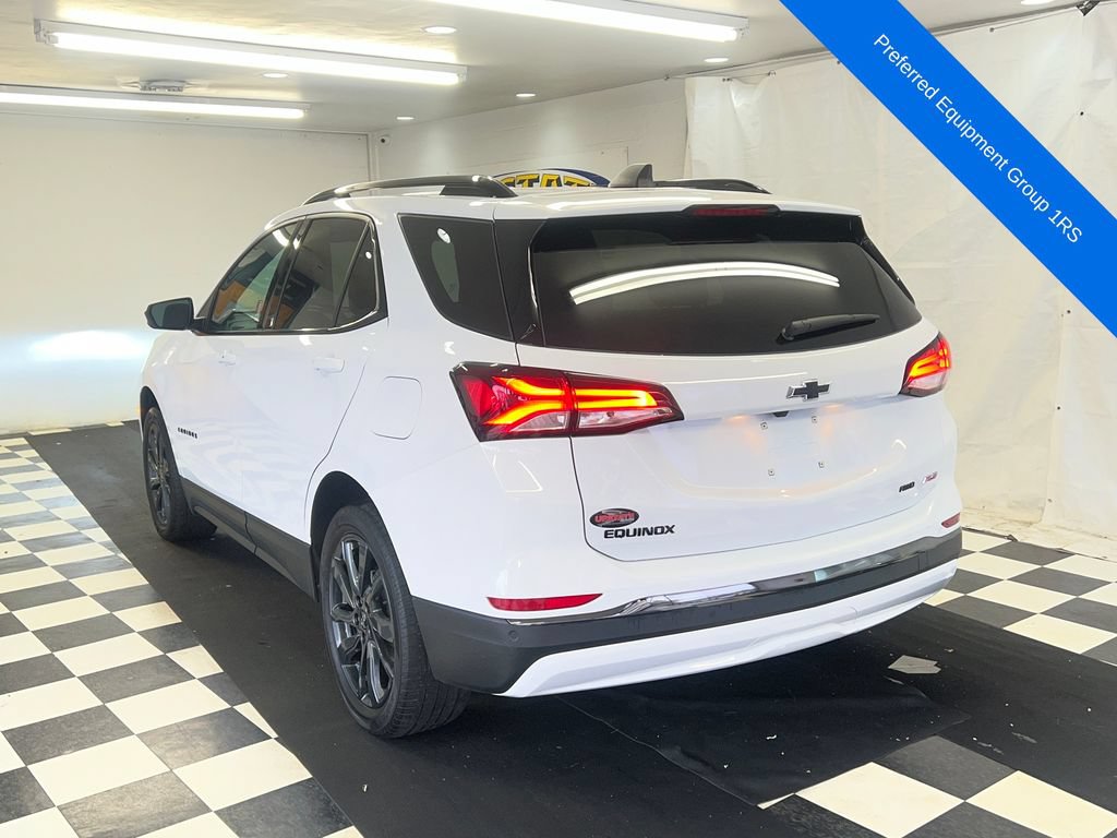 Used 2023 Chevrolet Equinox RS AWD/4WD image 10