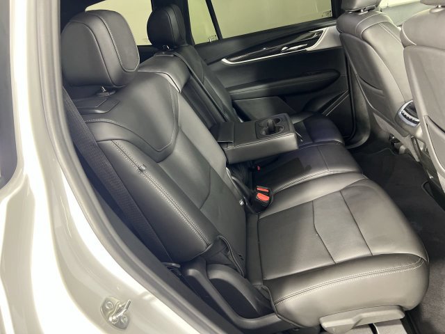 Certified 2025 Cadillac XT6 Sport w/ Technology Package AWD/4WD image 28
