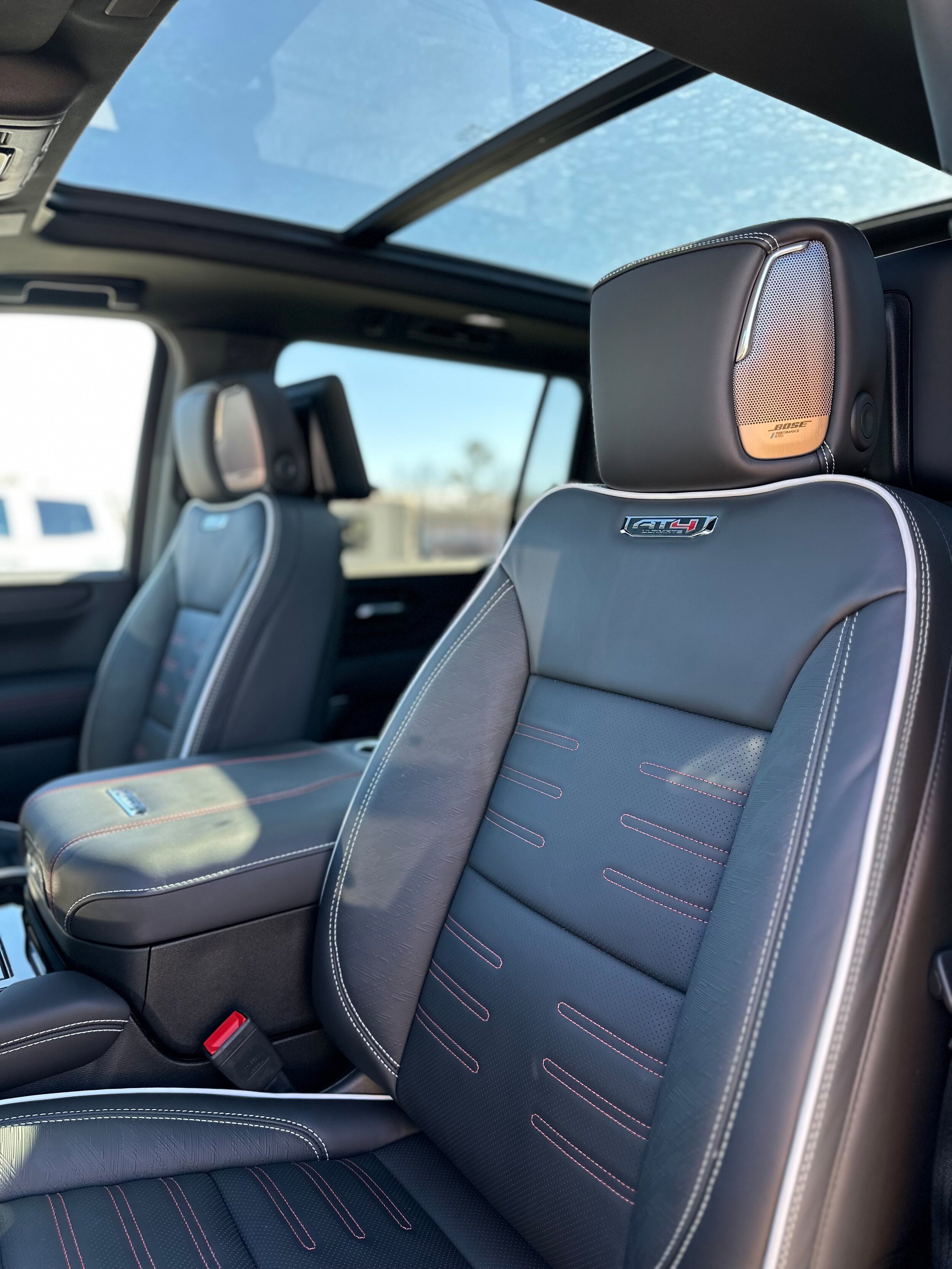 New 2026 GMC Yukon XL AT4 Ultimate AWD/4WD image 17