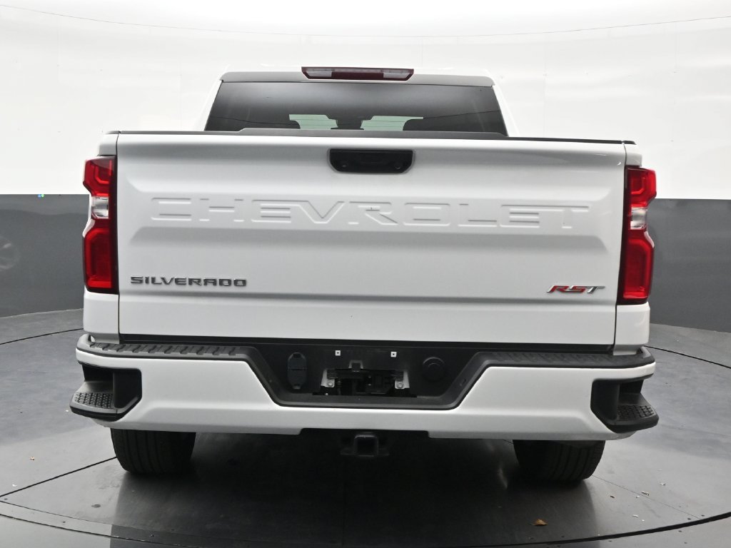 Used 2024 Chevrolet Silverado 1500 RST RWD image 4