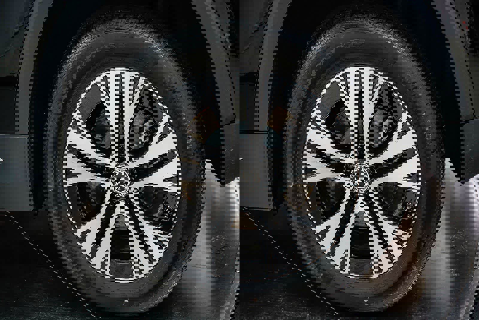 Used 2025 Mercedes-Benz GLA 250 image 10