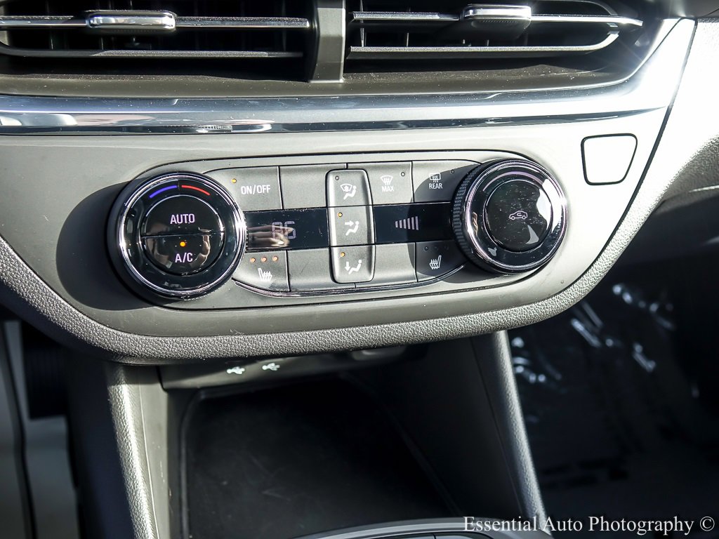 Used 2025 Buick Envista Preferred w/ Convenience I Package image 18