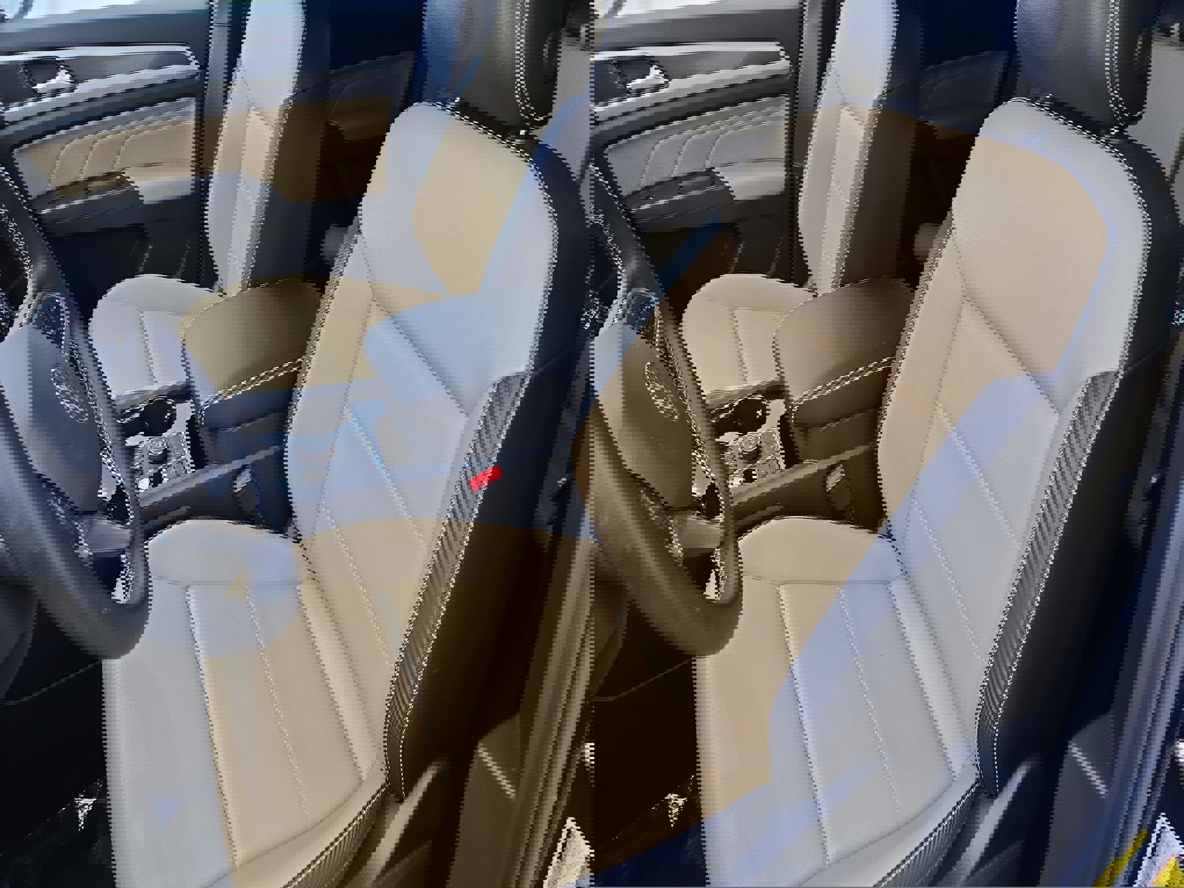 Certified 2023 Volkswagen Atlas Cross Sport SE w/ Black Wheel Package image 15