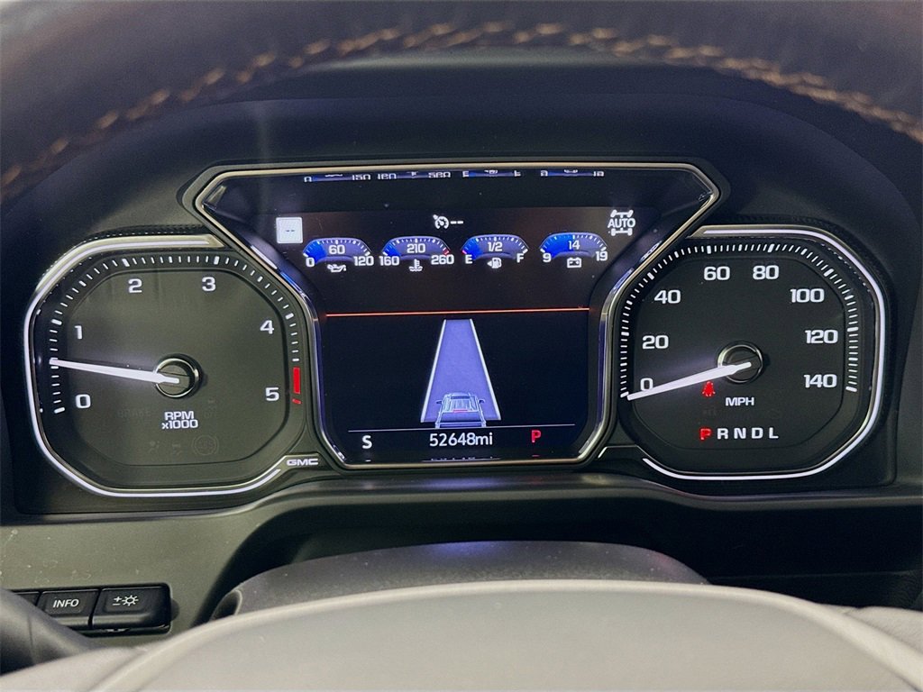 Used 2020 GMC Sierra 2500 AT4 w/ AT4 Premium Package image 16