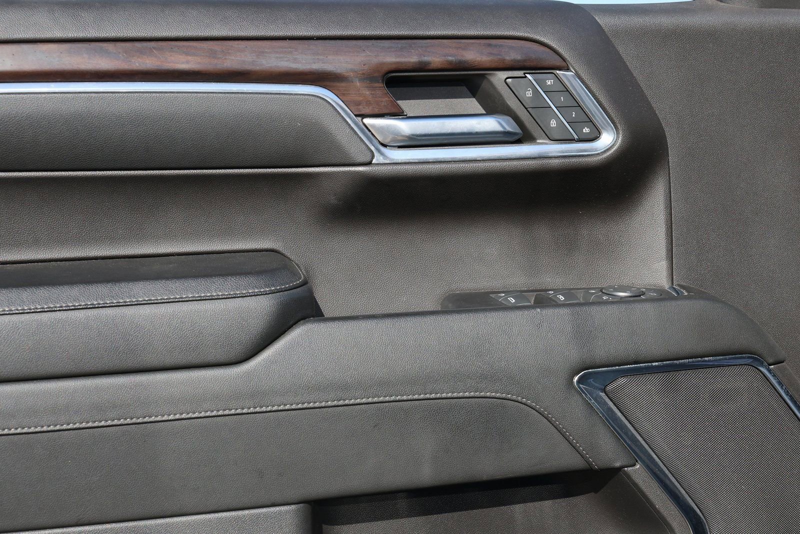 Used 2024 GMC Sierra 1500 SLT w/ X31 Off-Road Package image 24