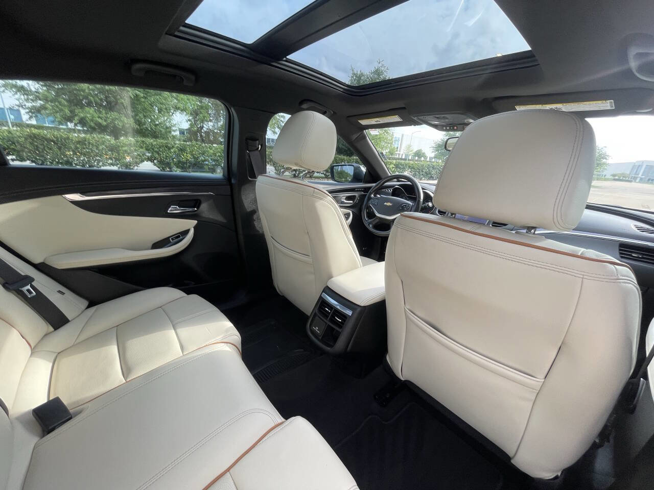 Used 2017 Chevrolet Impala Premier w/ Enhanced Convenience Package image 24