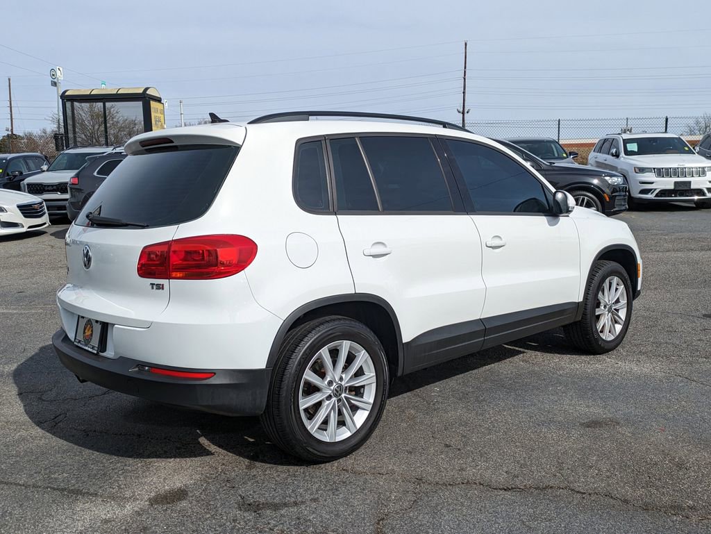 Used 2017 Volkswagen Tiguan Limited w/ Premium Package image 5