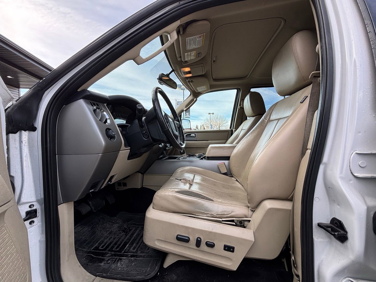 Used 2015 Ford Expedition EL Limited w/ Equipment Group 301A image 5