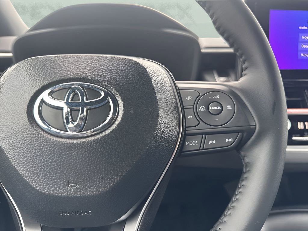 Used 2026 Toyota Corolla SE FWD image 15