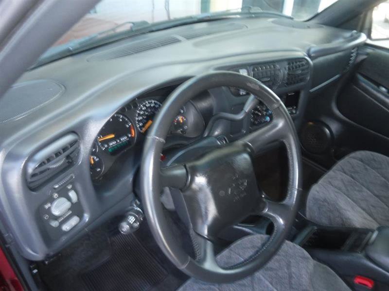 Used 2002 Chevrolet S10 Pickup LS w/ LS Preferred Equipment Group image 30