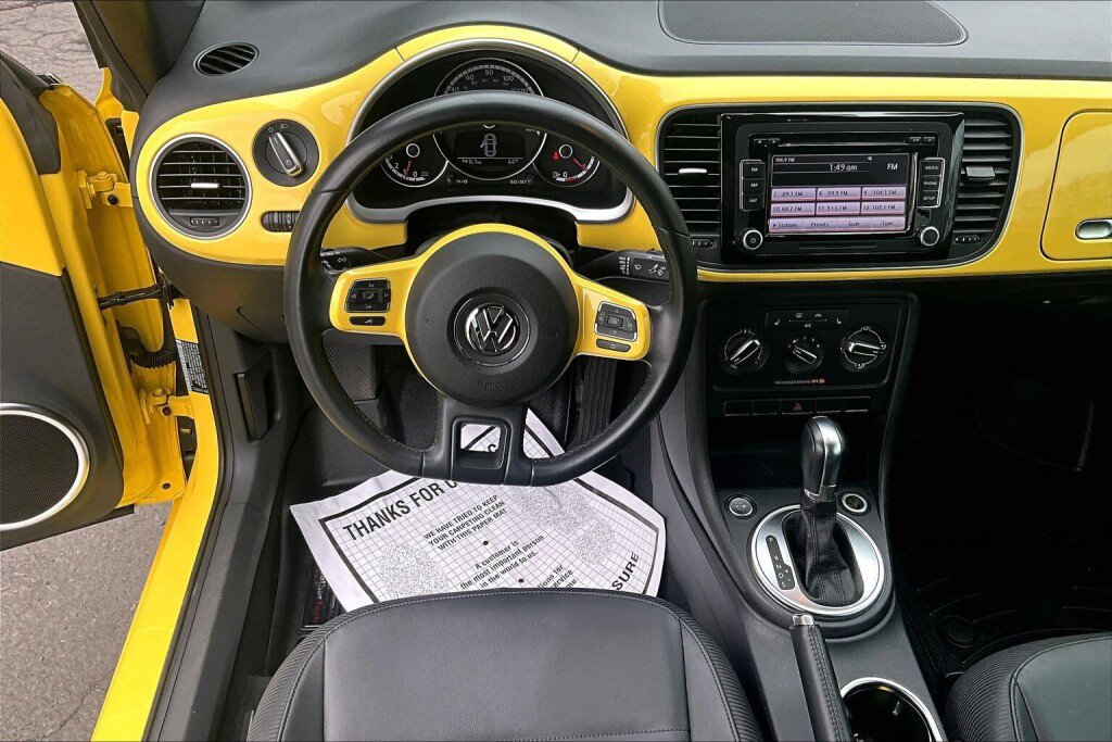 Used 2014 Volkswagen Beetle 1.8T FWD image 7