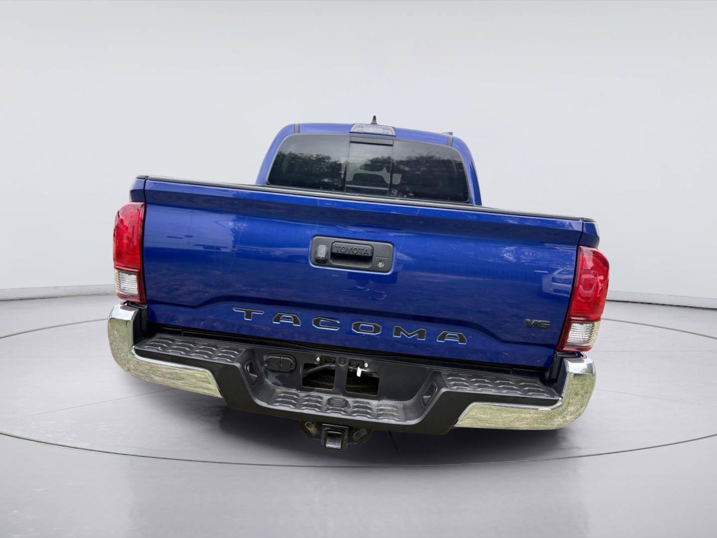 Used 2022 Toyota Tacoma SR5 RWD image 6