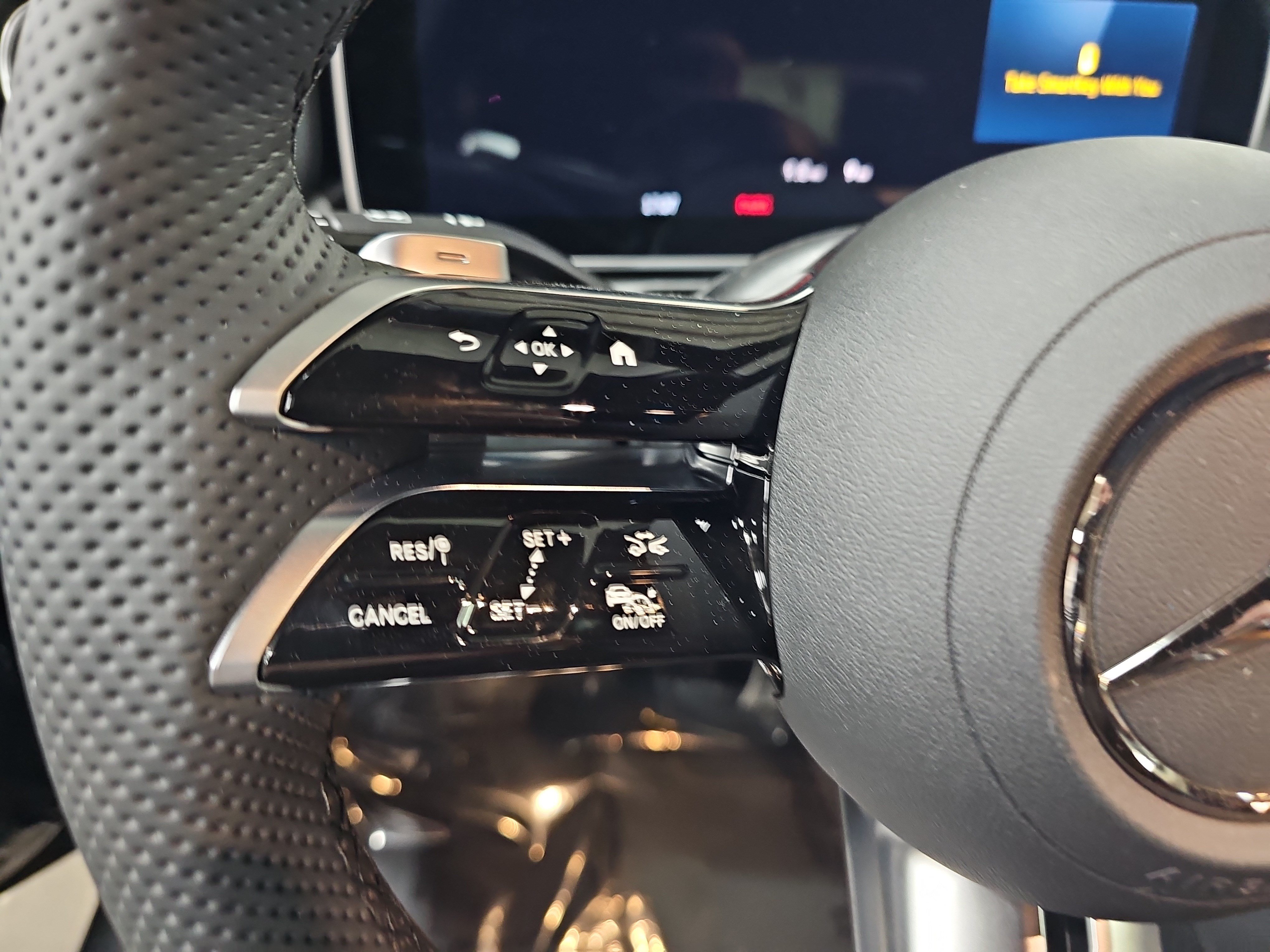 New 2026 Mercedes-Benz CLE 300 4MATIC Coupe image 18