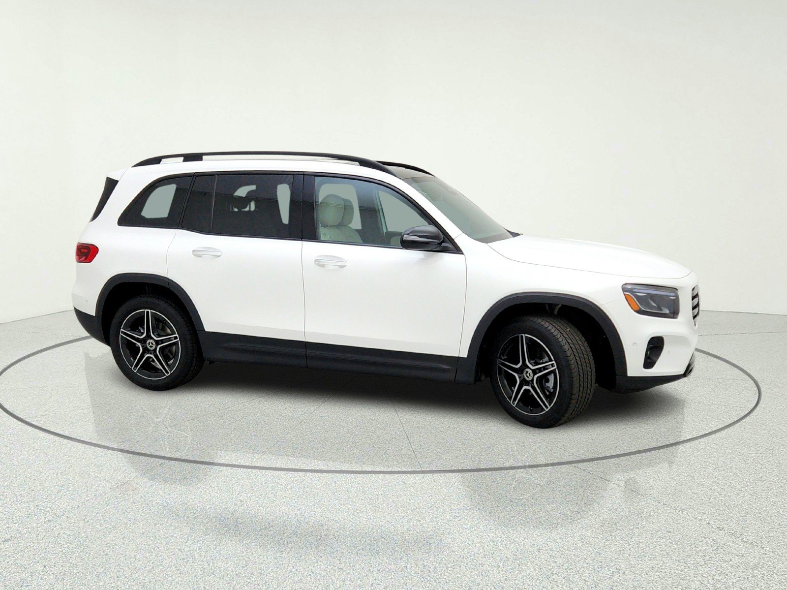 New 2026 Mercedes-Benz GLB 250 image 6