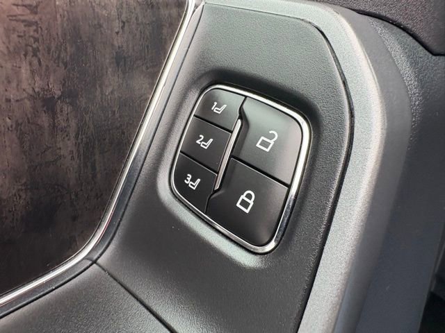 Used 2023 Ford F250 Lariat w/ Lariat Ultimate Package image 29