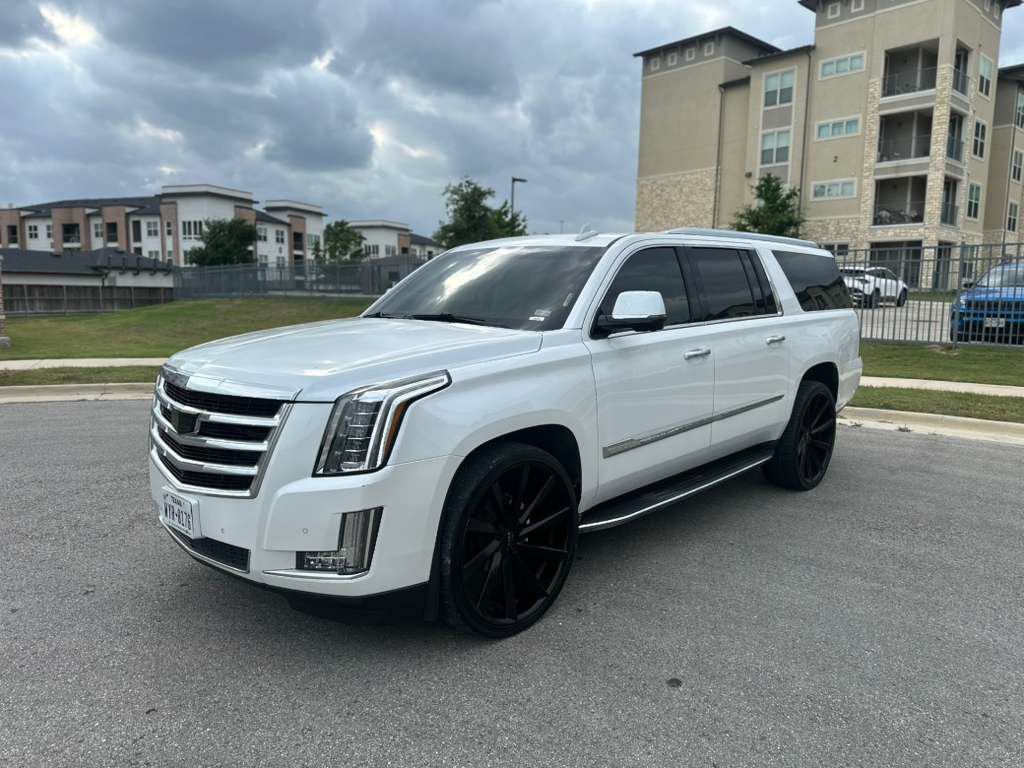 Used 2016 Cadillac Escalade ESV Luxury RWD image 1