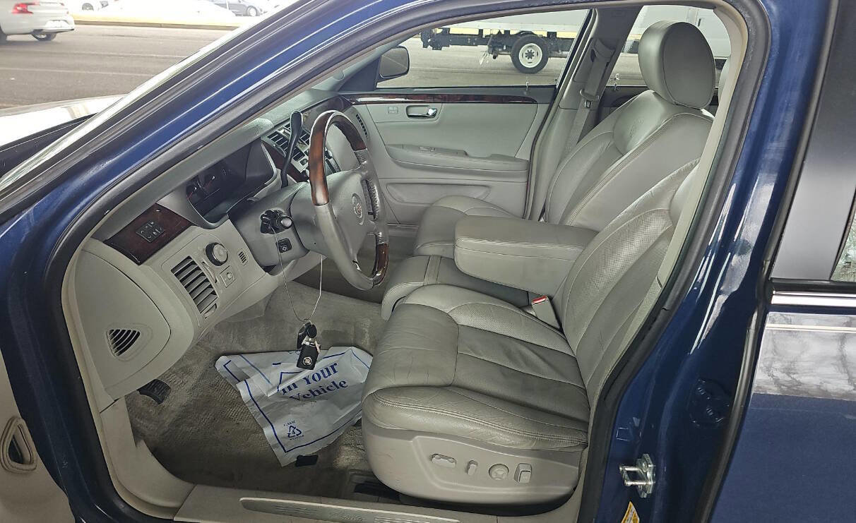 Used 2009 Cadillac DTS FWD image 14
