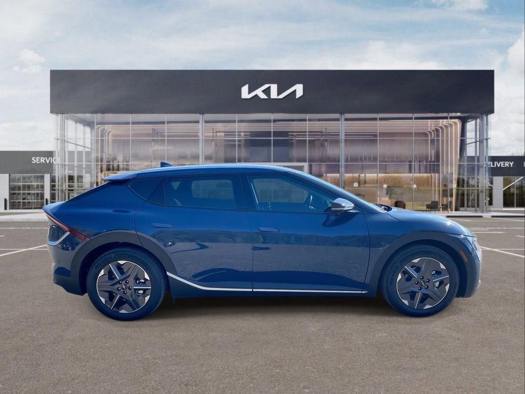 New 2025 Kia EV6 Light w/ Light LR Technology Package image 5
