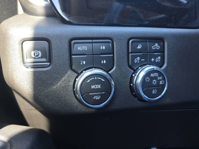 New 2025 GMC Sierra 1500 SLT image 24