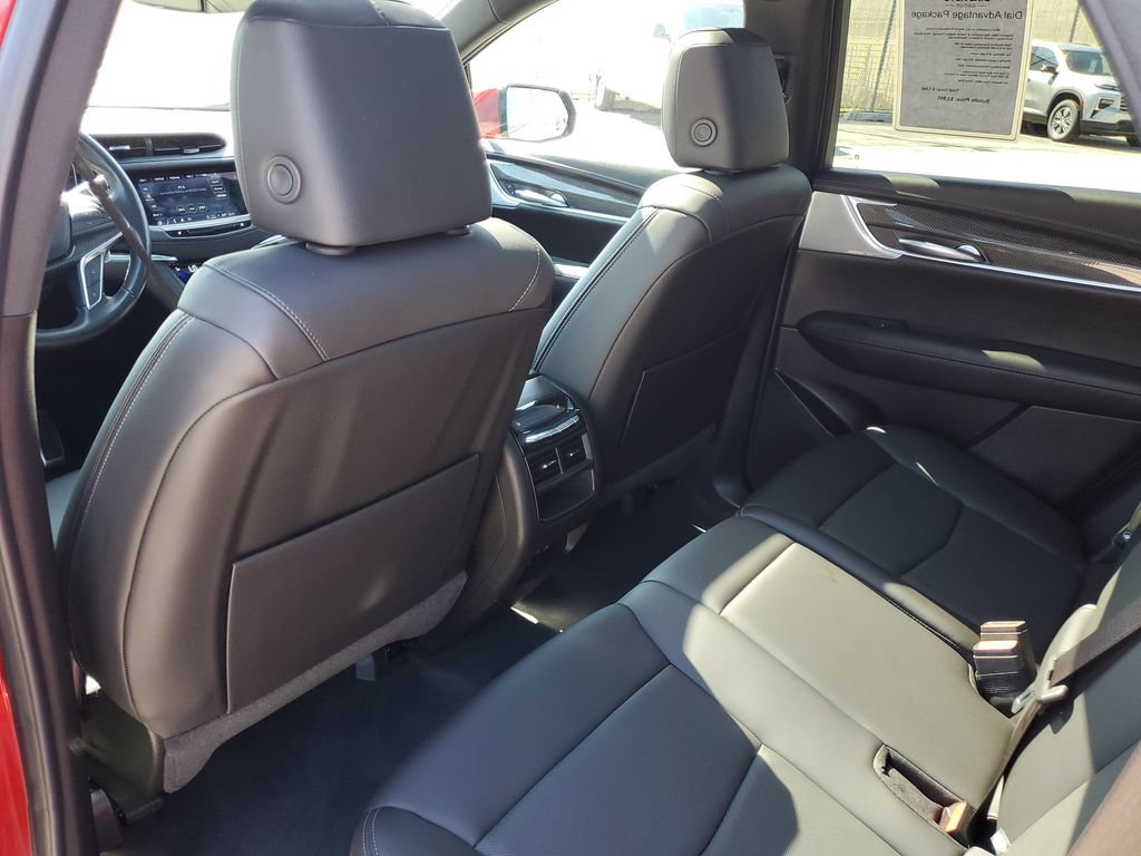 Certified 2024 Cadillac XT5 Sportv AWD/4WD image 11
