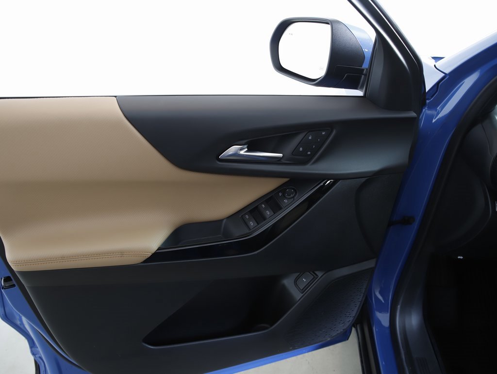 New 2026 Chevrolet Equinox ACTIV w/ Convenience Package III image 12