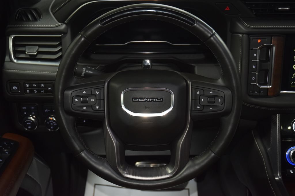 Used 2024 GMC Yukon XL Denali Ultimate AWD/4WD image 40