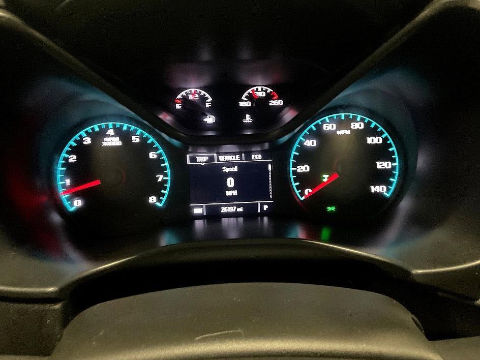 Used 2022 Chevrolet Colorado LT w/ LT Convenience Package image 6