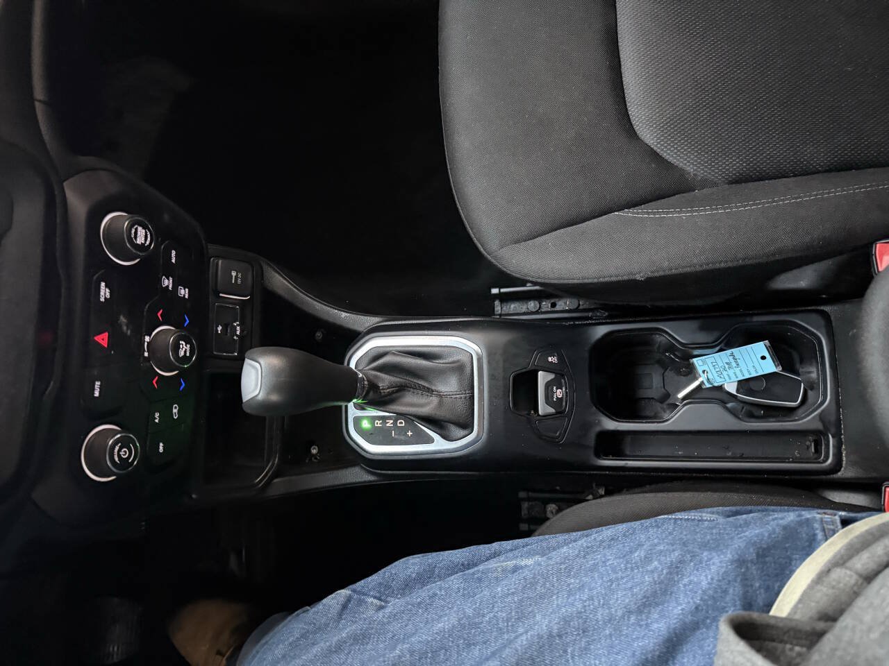 Used 2020 Jeep Renegade Sport FWD image 29