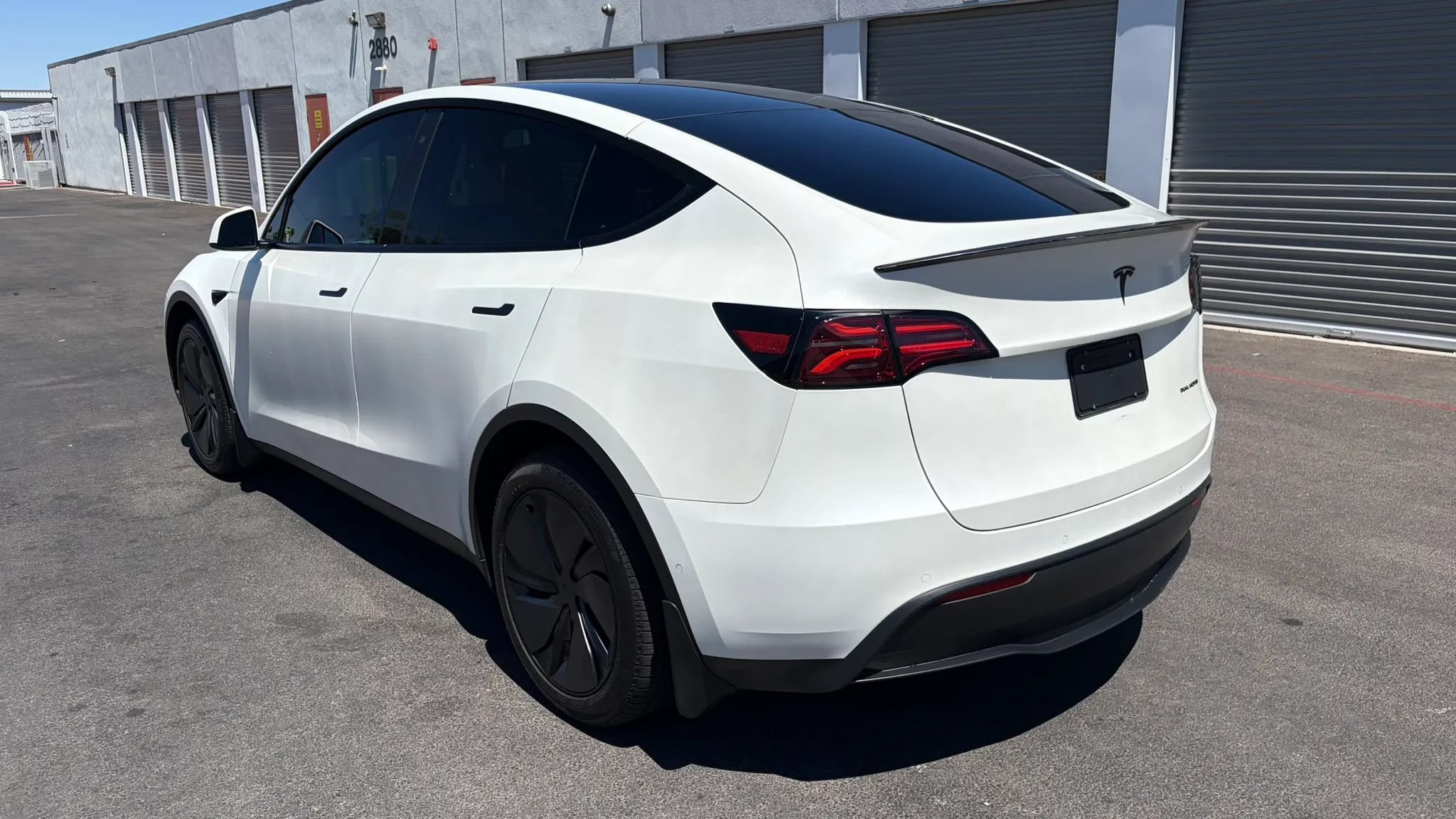 Used 2021 Tesla Model Y Long Range AWD/4WD image 3