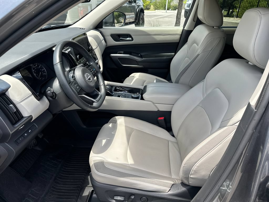 Used 2023 Nissan Pathfinder SL AWD/4WD image 20