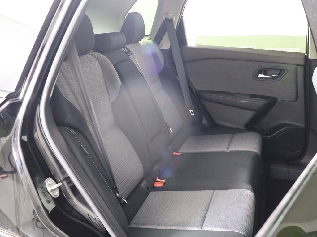 Used 2023 Nissan Rogue SV image 27