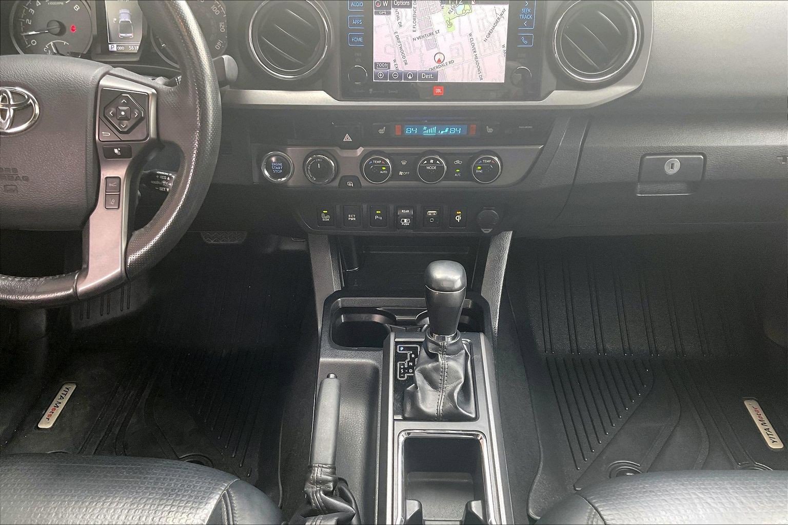 Used 2018 Toyota Tacoma TRD Sport image 7