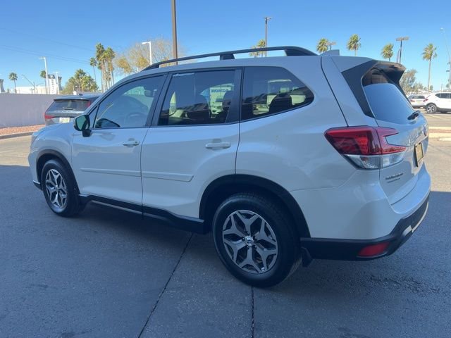 Used 2019 Subaru Forester Premium w/ All-Weather Package image 5